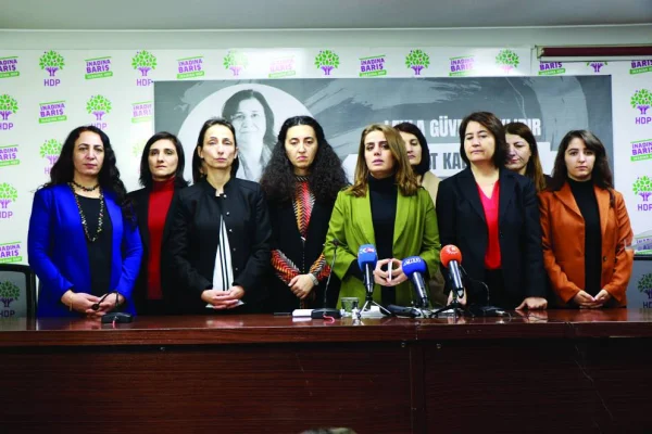 Mecnunlar-Ferhatlar, Leylalar ve Şirinler 
