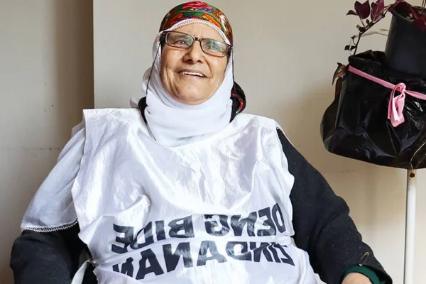 Korkmuyor, 40 yıldır direniyor!