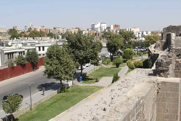 Sur, Surlulardan alındı