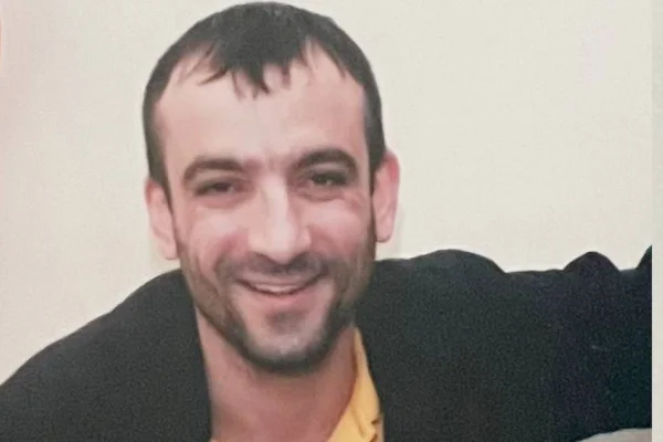 Koca hapishanede tek başına