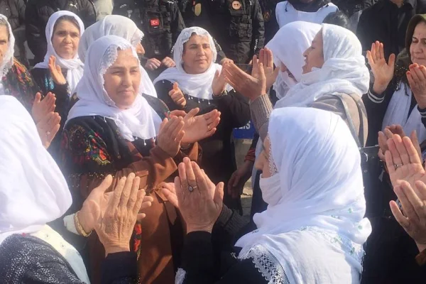 Statü sahibi olmak istiyoruz