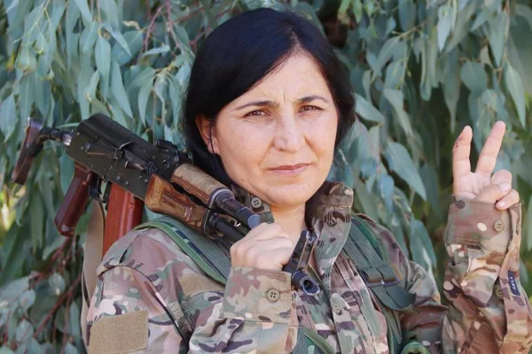 Efrîn’in özgürlüğe koşan Çiçek’i