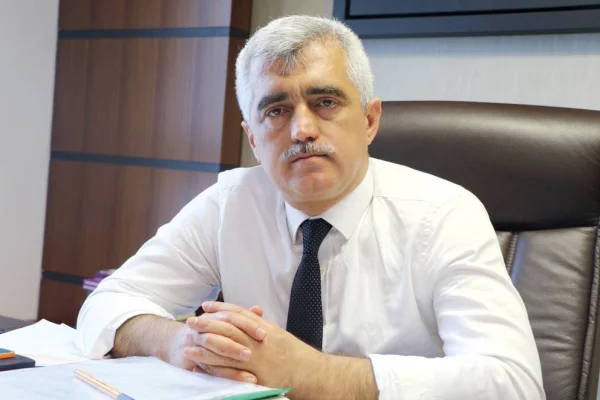 HDP’den kanun teklifi: Eşler istedikleri soyadını seçebilmeli 