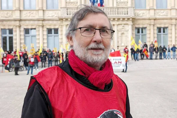 Fransa rol üslenmeli