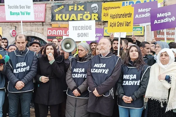 42 yıldır ateş büyüyor