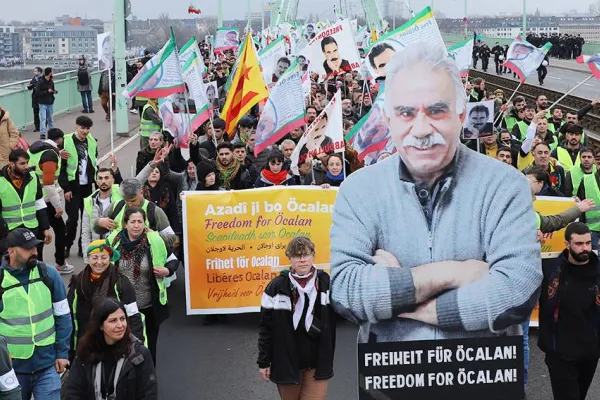 Köln’de Öcalan serhildanı