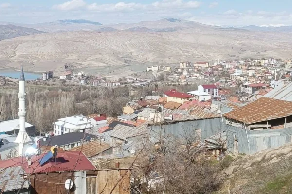 Göçüğün altında İliç kalmış gibi