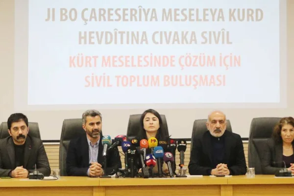 Kürt meselesi yıkıcılığıyla olduğu yerde duruyor
