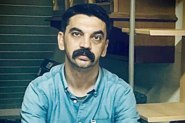 Ferit Çelik'i serbest bırakın