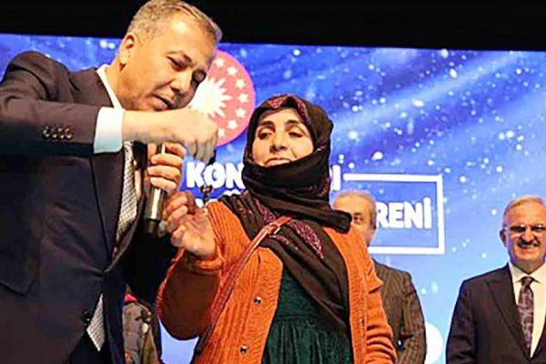 Depremzedelerin konutlarına göz diktiler