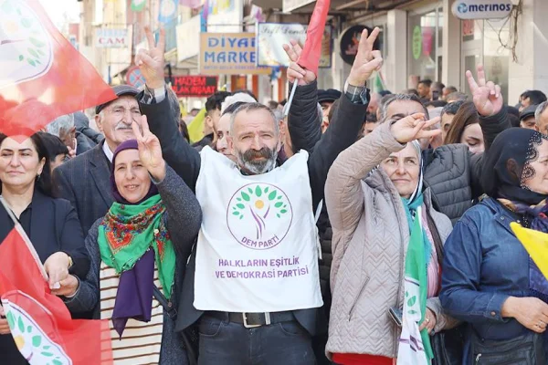 Avrupa'daki Kürtlere seçim çağrısı