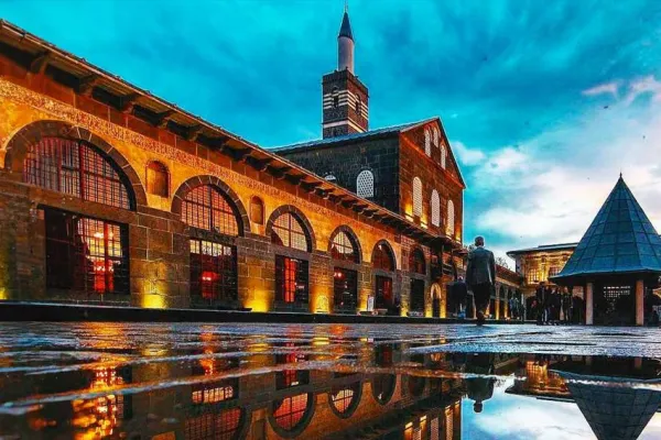 Dinin hakikati, iktidarın tuzakları
