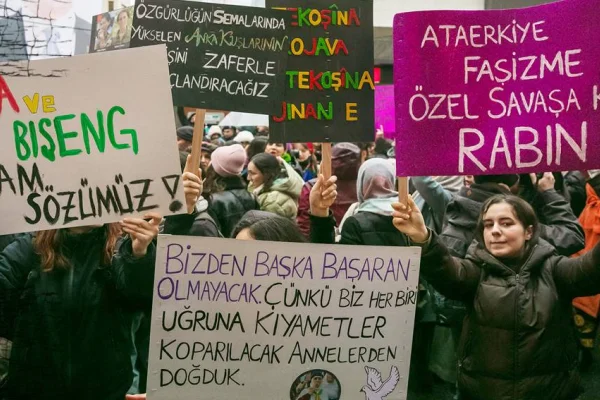 Üçüncü Yol, ırkçılığı ve Kürt düşmanlığını teşhir ediyor