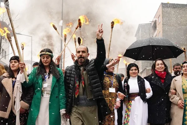 Newroz ve özgürlük hamlesi