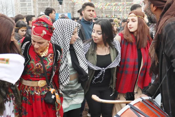 Amed Newrozu’nun sesi kadınlar