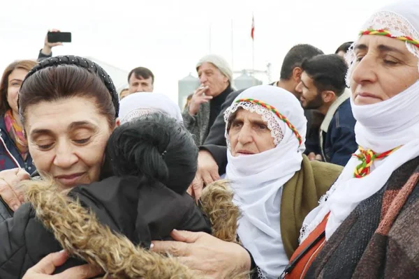 Zana: Omuz omuza verelim