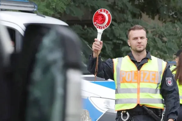 Almanya’da sınır kontrolü