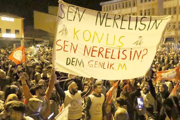 Mûş başarısını kutladı