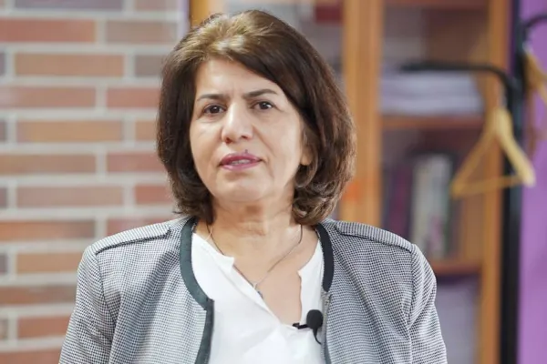 Rêber Apo etrafında kenetlenelim