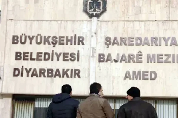Özgür demokratik yerel yönetimlere