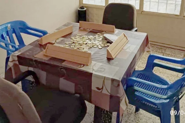 Belediyede okey masası kurmuşlar