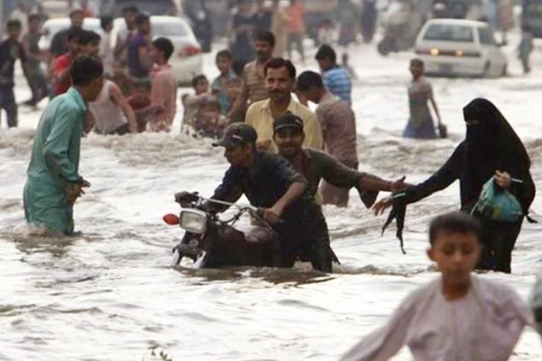 Pakistan’ı sel vurudu: 55 ölü, onlarca yaralı