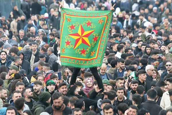 Diktatöre biat edilmez, mücadele edilir