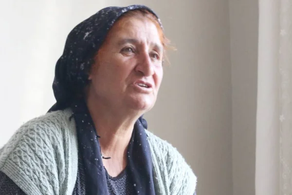 Hatırlamak için ağıt yakıyorum