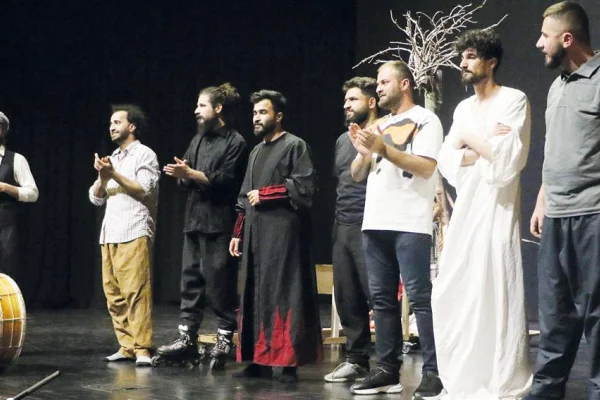 Kürt tiyatrosu direniştir