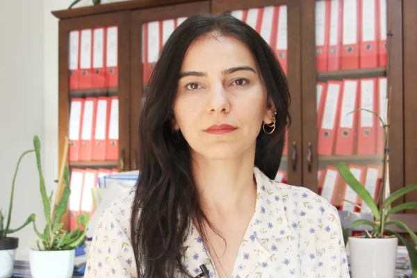 Ayakkabısını çıkarmayana soruşturma