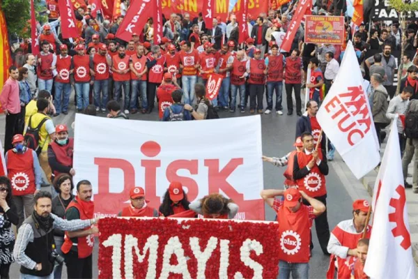 Taksim'e yasa dışı yasak