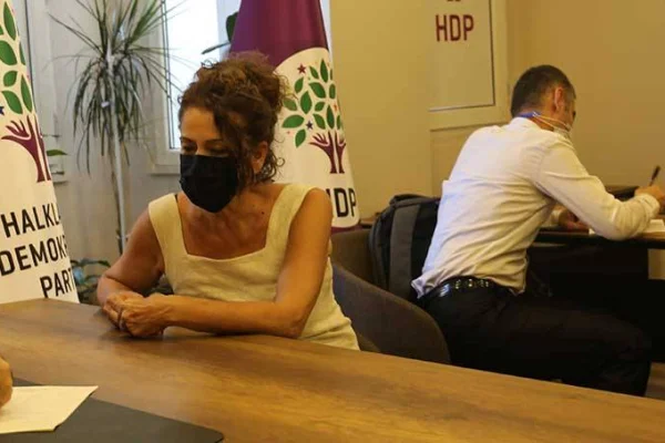 HDP yalnız bırakılmıyor