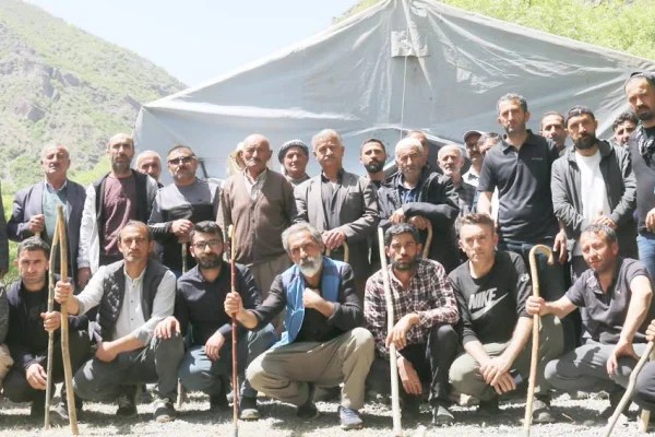 İki haftadır eylemdeler