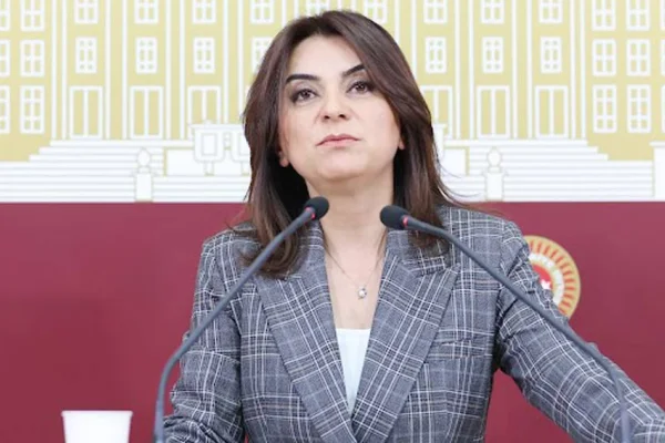 Kayyum borçlarını Hazine üstlensin