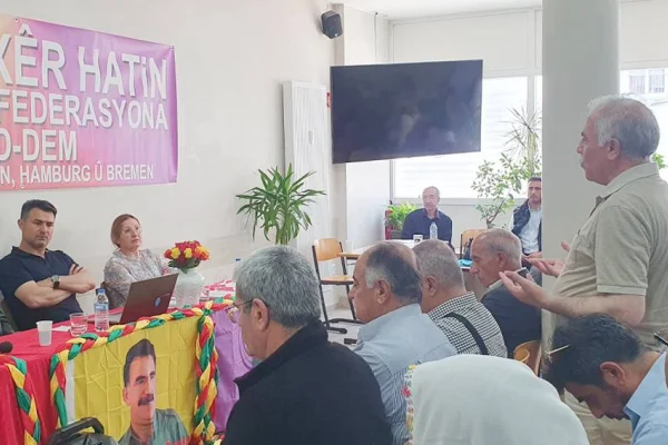 Halkımızın hizmetkarıyız