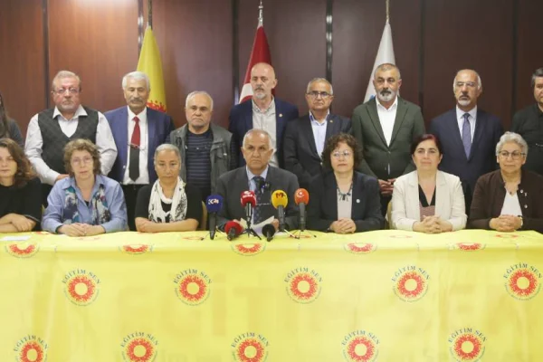 Müfredata karşı ortak mücadele