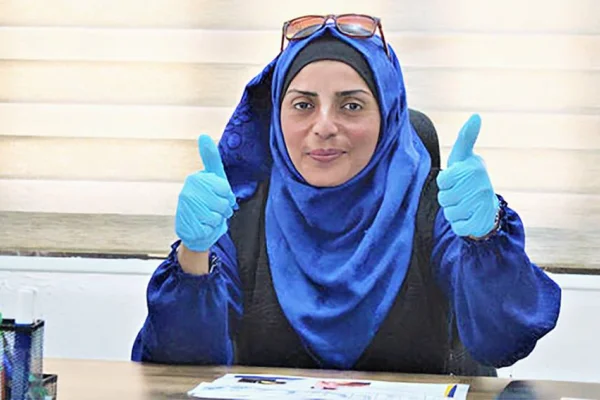 Cehennemden çıktı, şimdi yara sarıyor