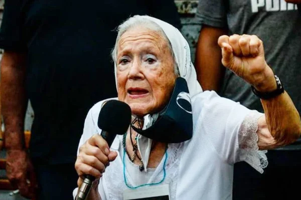Nora, bir Perşembe günü veda etti