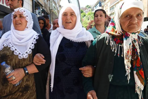 Colemêrg bugün de ayaktaydı