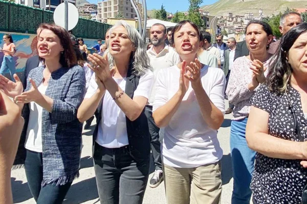 Colemêrg alınmazsa sürdürür