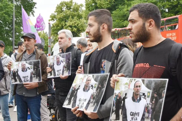 'Onları yalnız bırakmayalım’