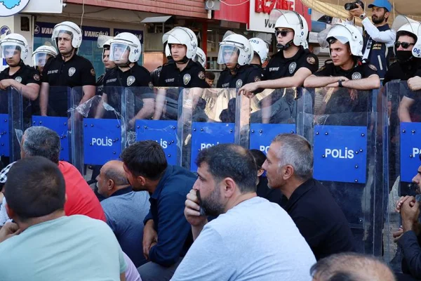 Sömürgeci kayyım rejimi