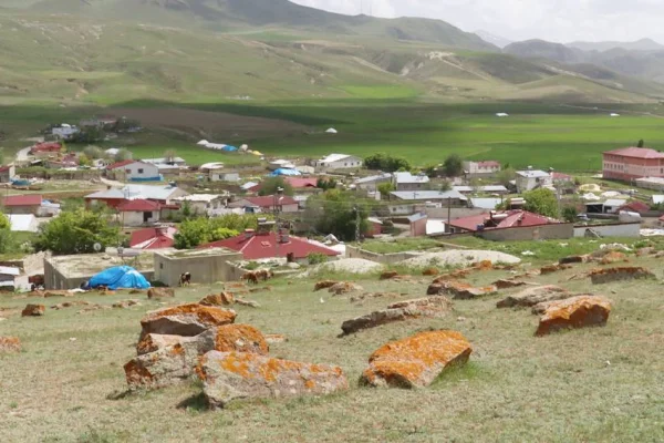 Ermeni mezarlığı üzerine inşaat