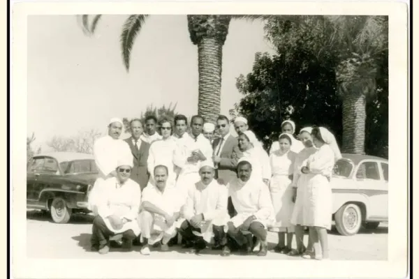 Asinin Kliniği: Frantz Fanon