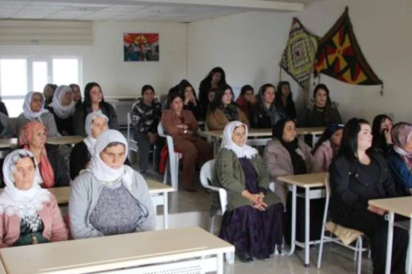 Jiyan’ın ışığı Mexmûr'da