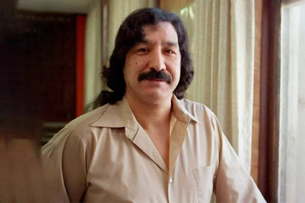 Peltier 48 yıldır tutsak