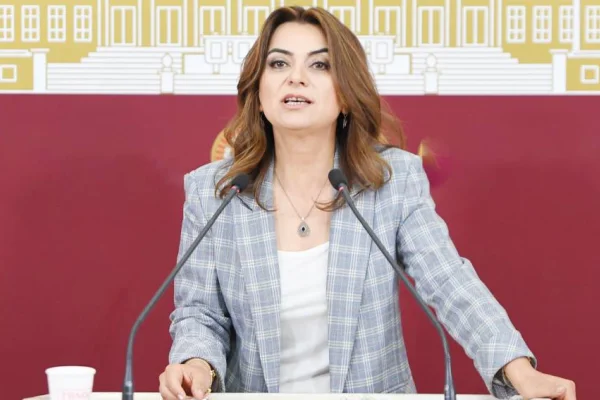 Vergileri kime peşkeş çektiniz?