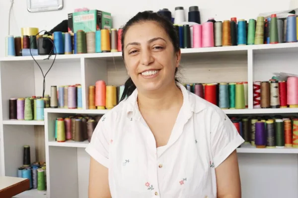 Eşbaşkan, ev işçisi, anne, terzi