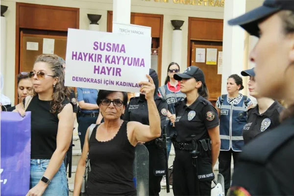 Demokrasi İçin Kadınlar