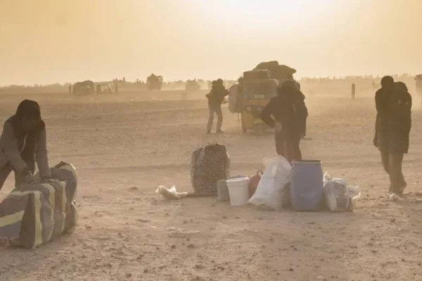 Libya 463 Nijerliyi çöle sürdü